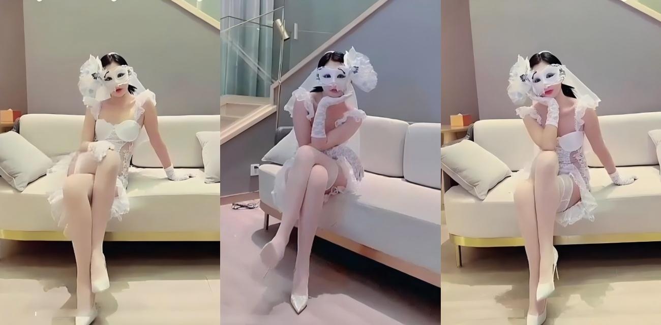 极品淫乱女神【Lisa】化身绝色婚纱新娘，女上位翘二郎腿迎合狂操